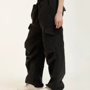 SIDE ADJUSTERS PARACHUTE PANTS BLACK